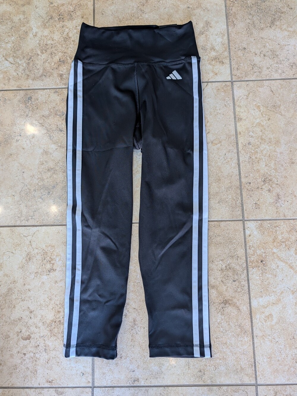 Adidas 3/4 Leggings Train Essentials High Rise Tights Tight Fit XS